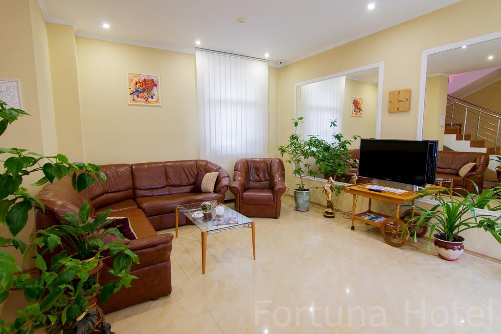 Fortuna Hotel Kisinyov Kültér fotó