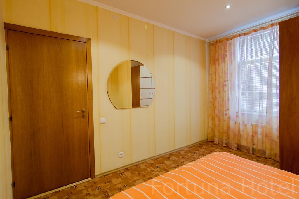 Fortuna Hotel Kisinyov Kültér fotó