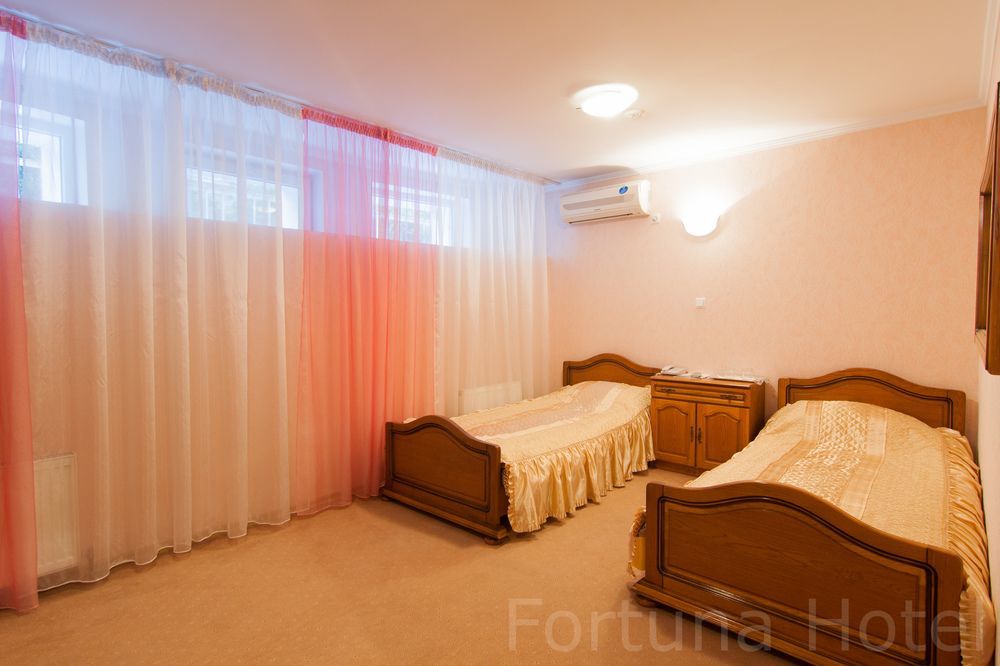 Fortuna Hotel Kisinyov Kültér fotó