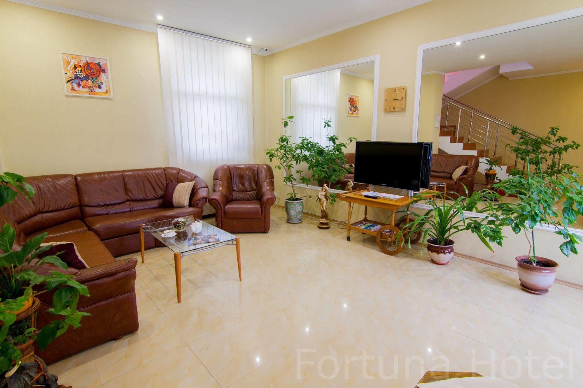 Fortuna Hotel Kisinyov Kültér fotó