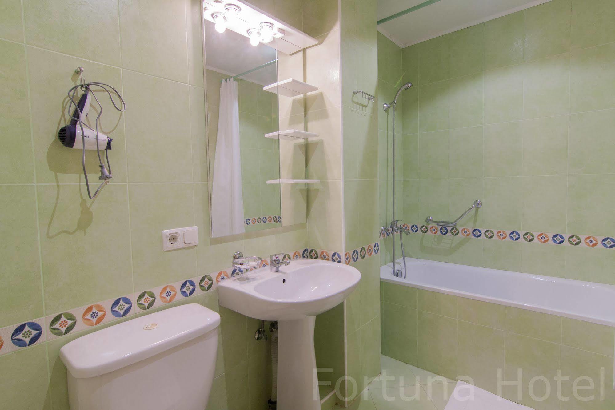 Fortuna Hotel Kisinyov Kültér fotó