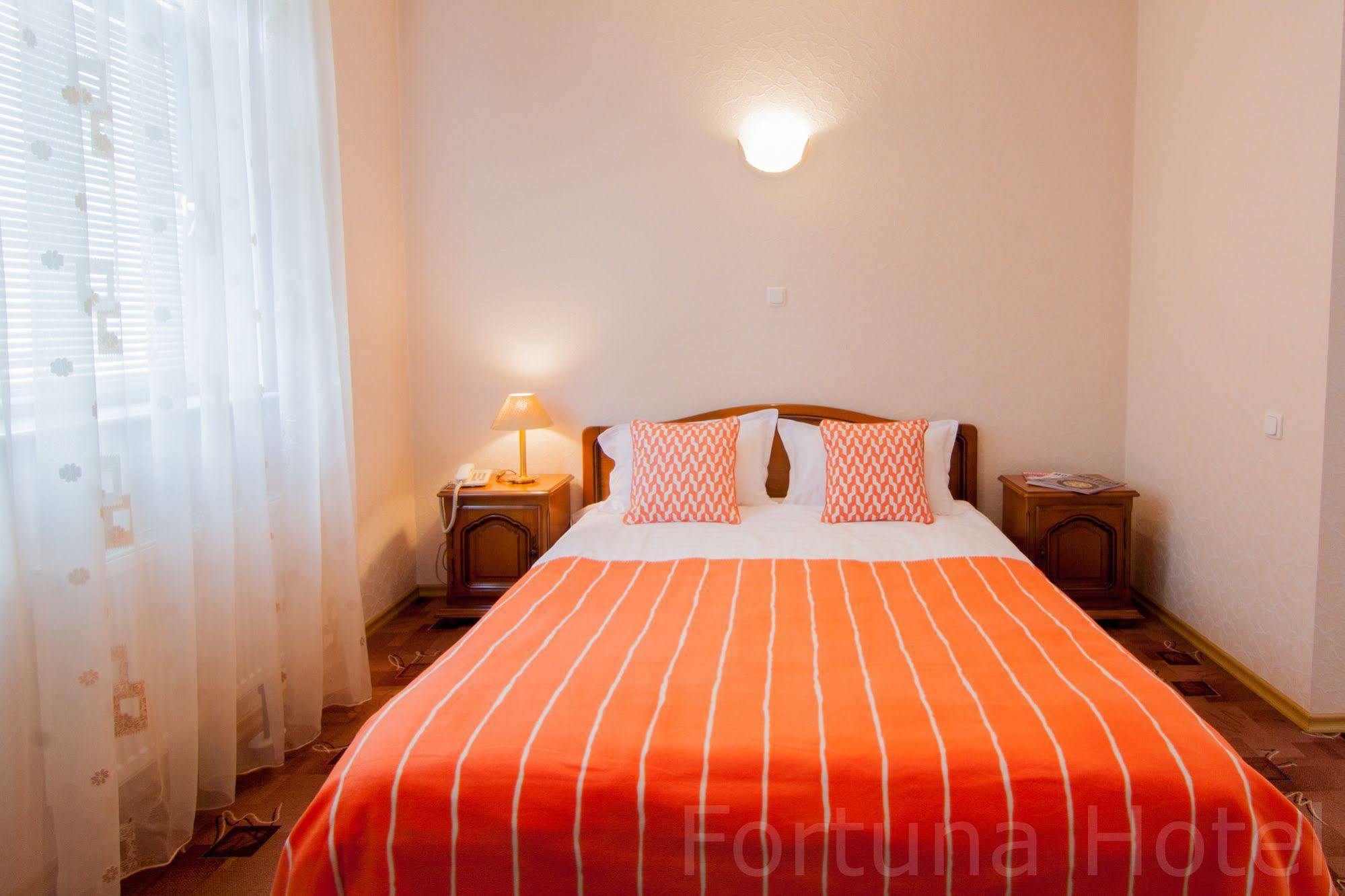 Fortuna Hotel Kisinyov Kültér fotó