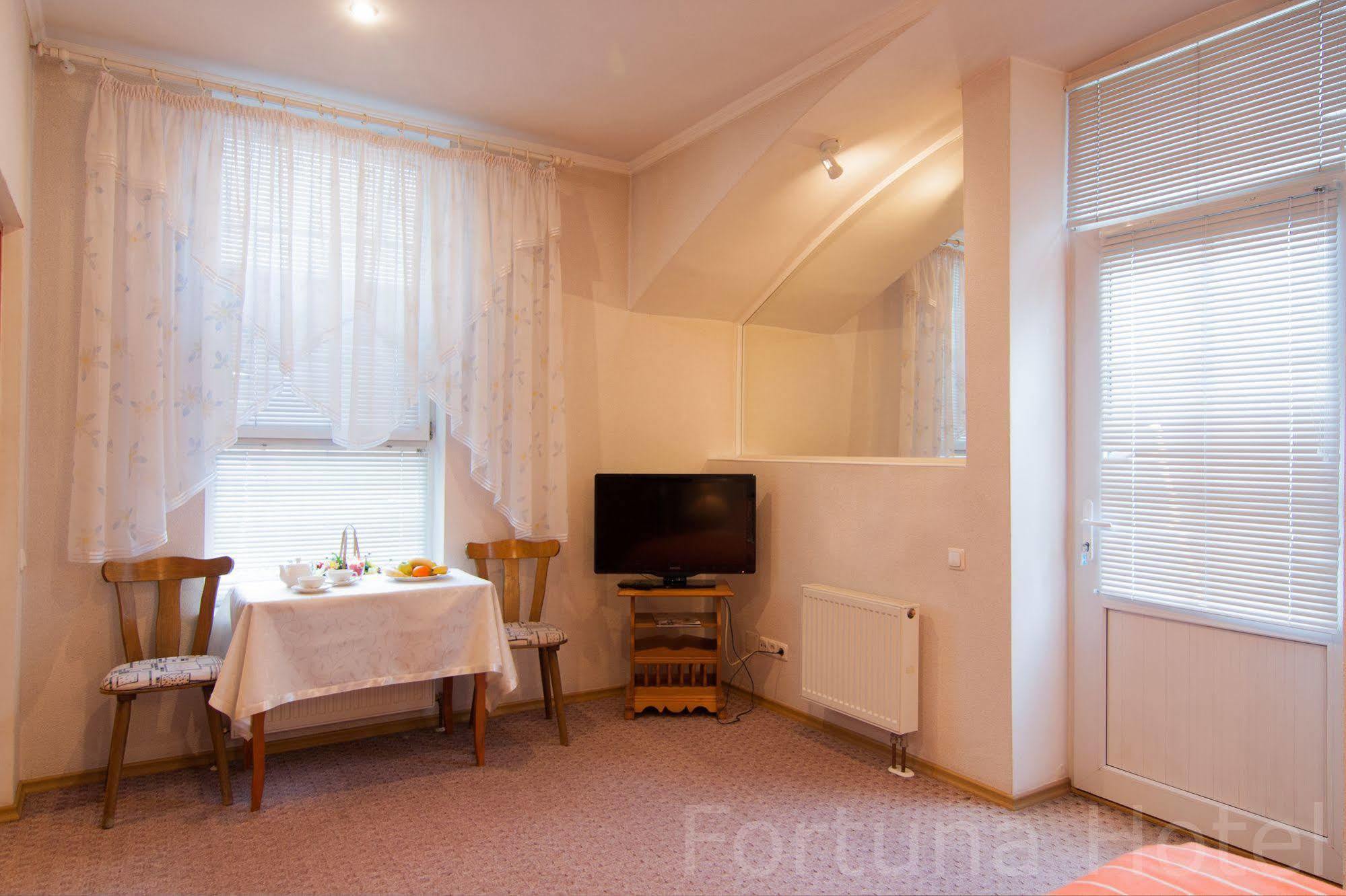 Fortuna Hotel Kisinyov Kültér fotó